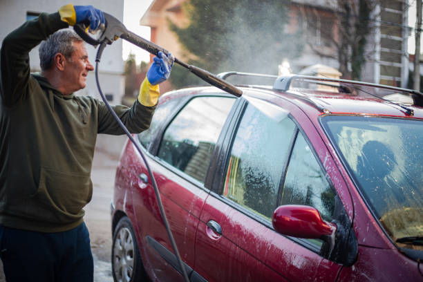 Best Residential Pressure Washing Services  in Lochmoor Waterway Estates, FL